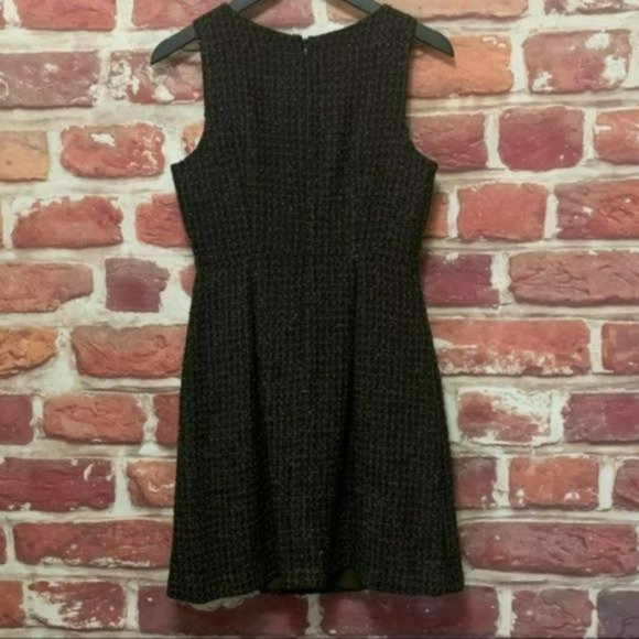 OUTBACK RED GREEN & BLACK MULTICOLOR BOUCLE SLEEVELESS PLEATED SHEATH DRESS - Picture 3 of 9